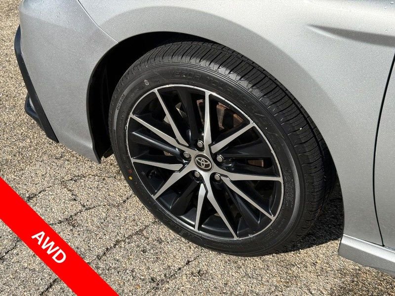 Used 2024 Toyota Camry SE AWD/4WD image 10