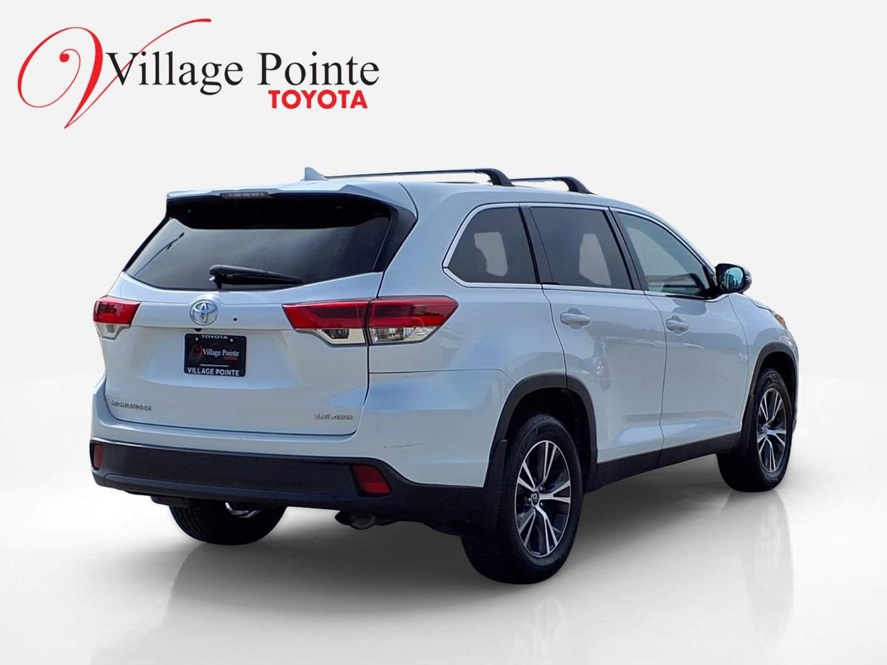 Used 2019 Toyota Highlander Plus AWD/4WD image 8