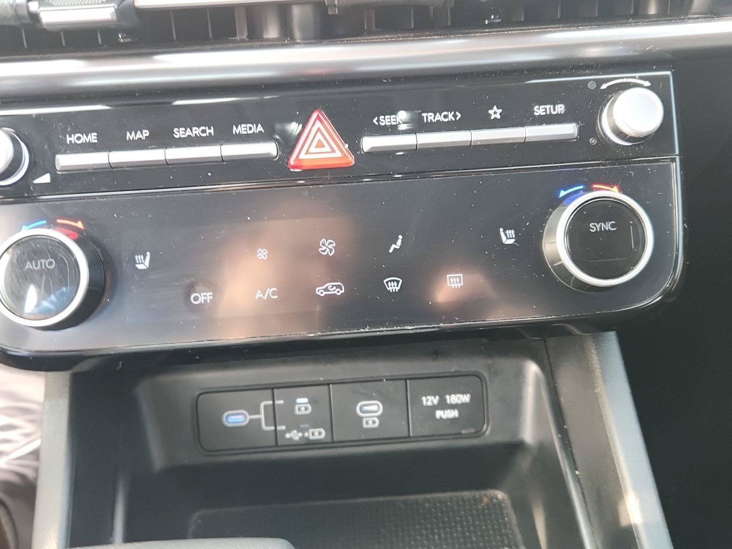Used 2026 Hyundai Tucson SEL AWD/4WD image 16