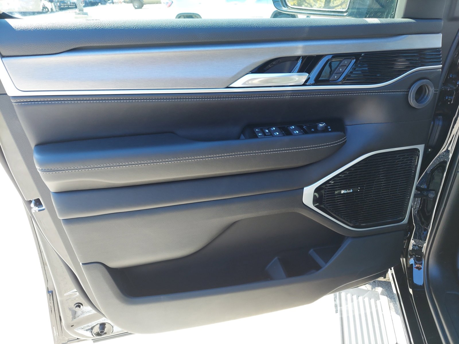 New 2026 Jeep Grand Wagoneer Limited image 30