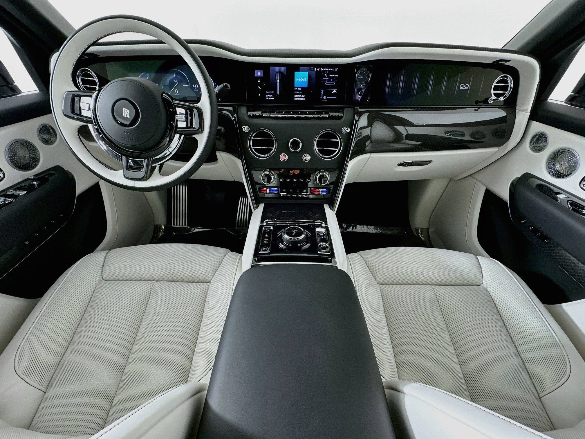 New 2027 Rolls-Royce Cullinan Black Badge AWD/4WD image 4