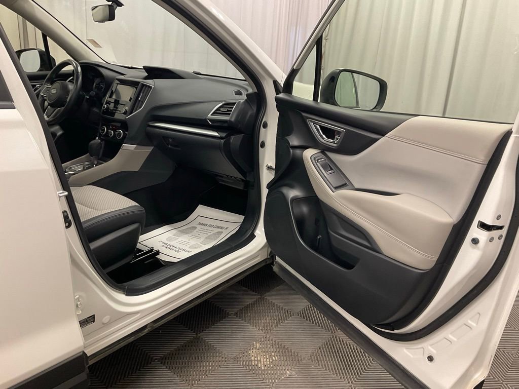 Used 2023 Subaru Forester Premium image 33