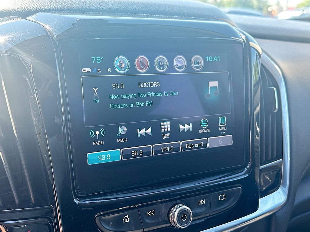 Used 2019 Chevrolet Traverse RS w/ LPO, Floor Liner Package FWD image 13