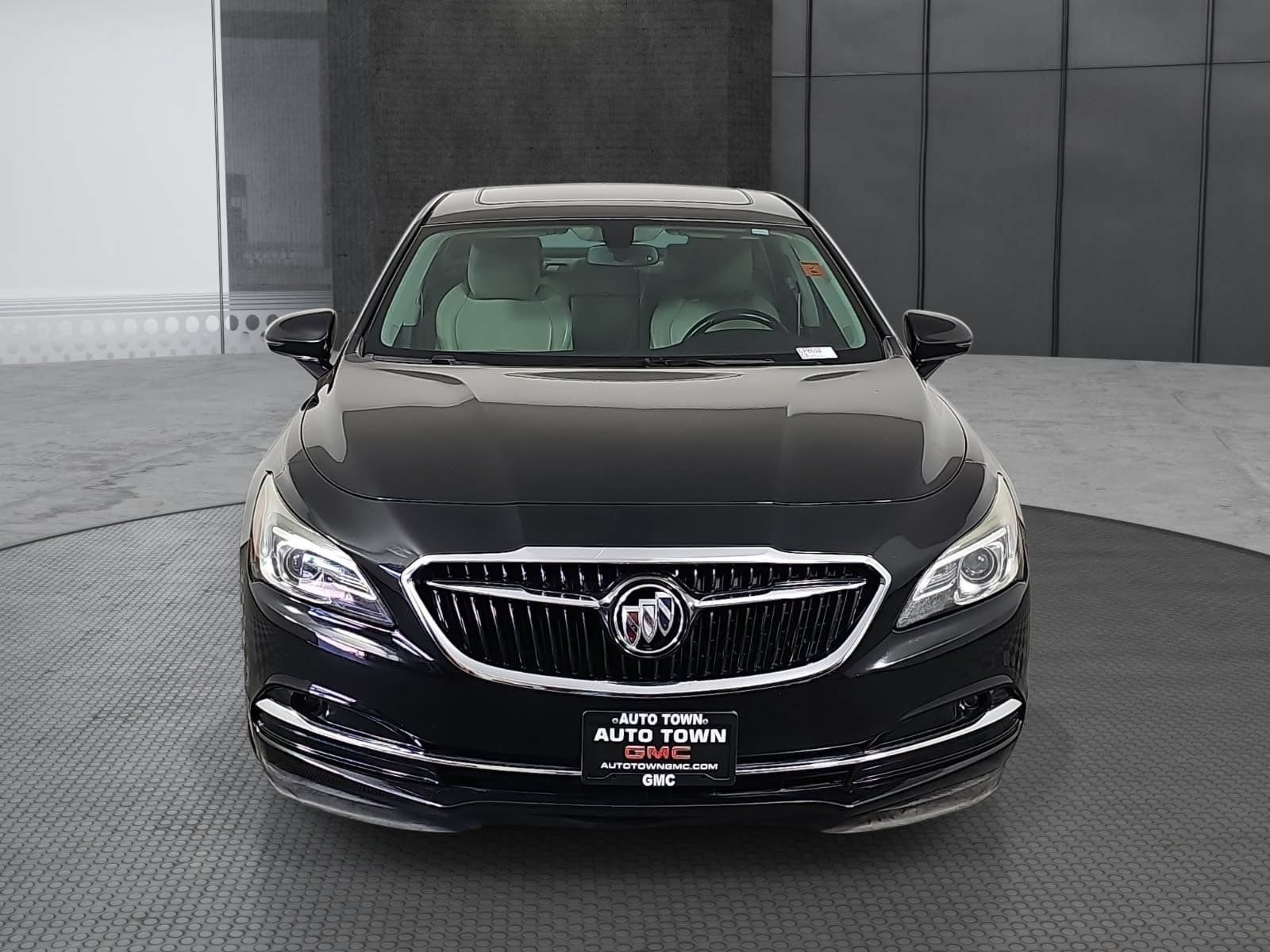 Used 2017 Buick LaCrosse Essence w/ Sun and Shade Package FWD image 2