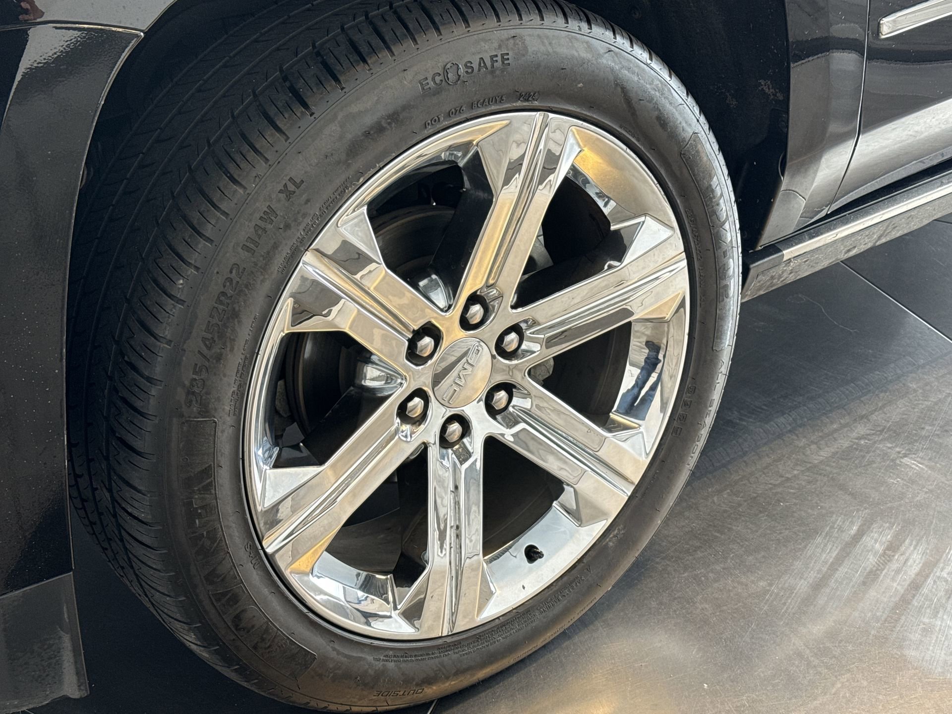 Used 2019 GMC Yukon Denali w/ Denali Ultimate Package AWD/4WD image 10