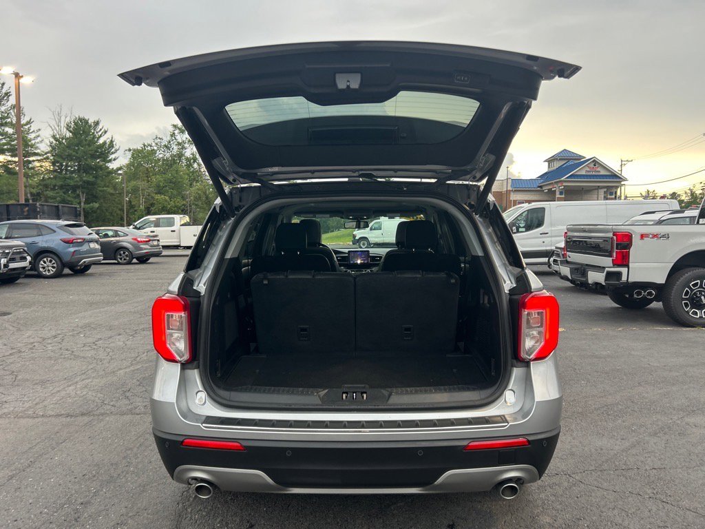 Used 2022 Ford Explorer Limited w/ Equipment Group 301A image 14