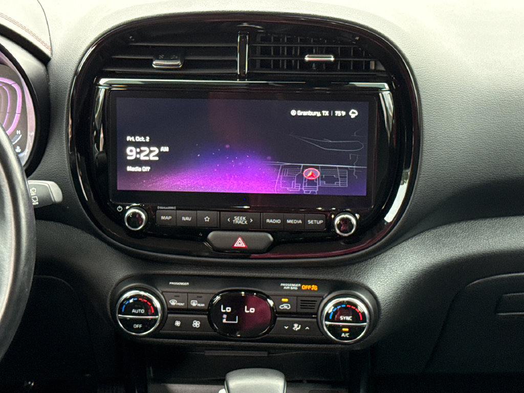 Used 2025 Kia Soul GT-Line FWD image 13
