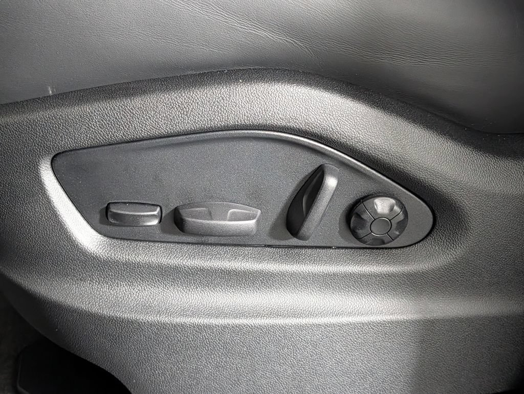 New 2026 Porsche Cayenne GTS AWD/4WD image 28