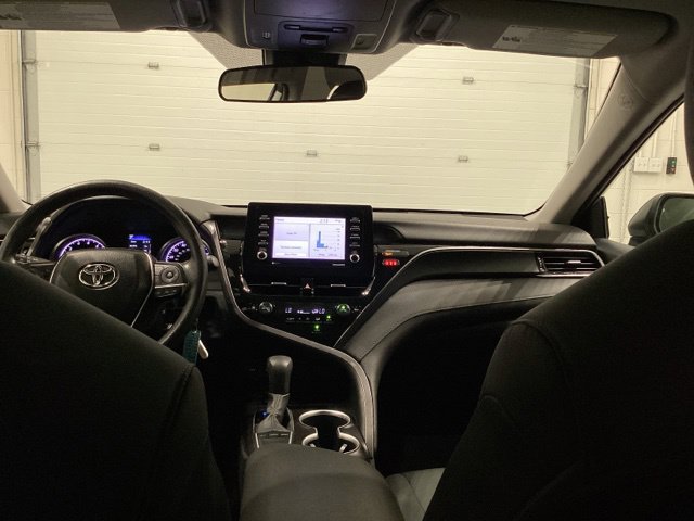 Used 2024 Toyota Camry LE FWD image 13