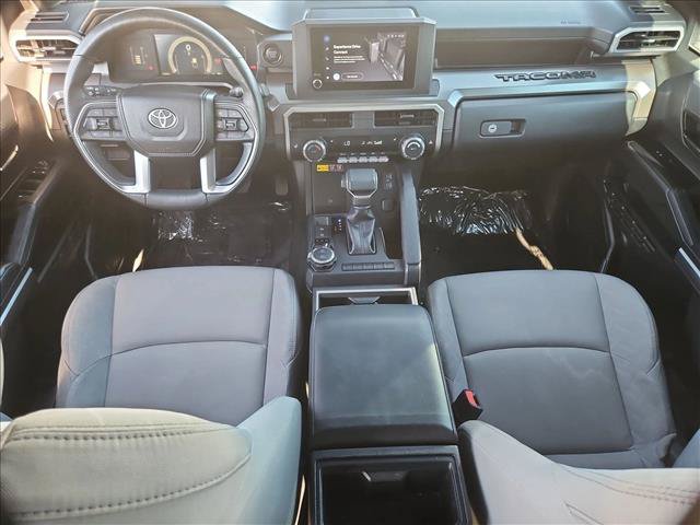Used 2024 Toyota Tacoma SR5 AWD/4WD image 22