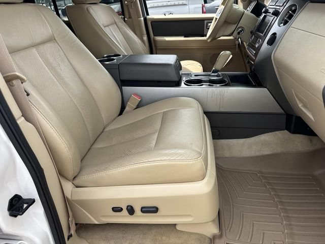 Used 2014 Ford Expedition XLT w/ Equipment Group 202A RWD image 11