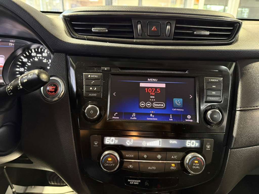 Used 2018 Nissan Rogue SV image 26