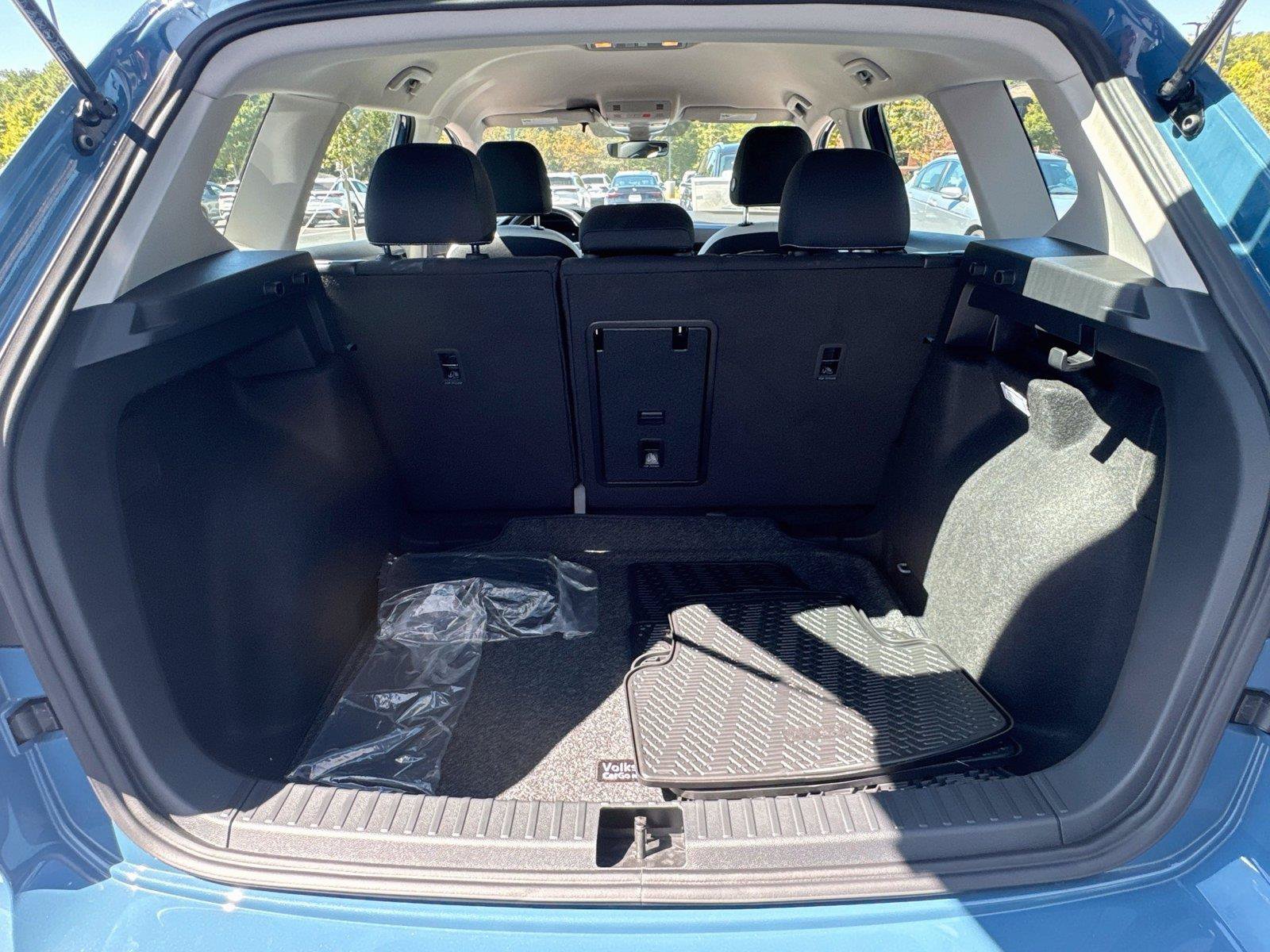 New 2027 Volkswagen Taos S FWD image 22