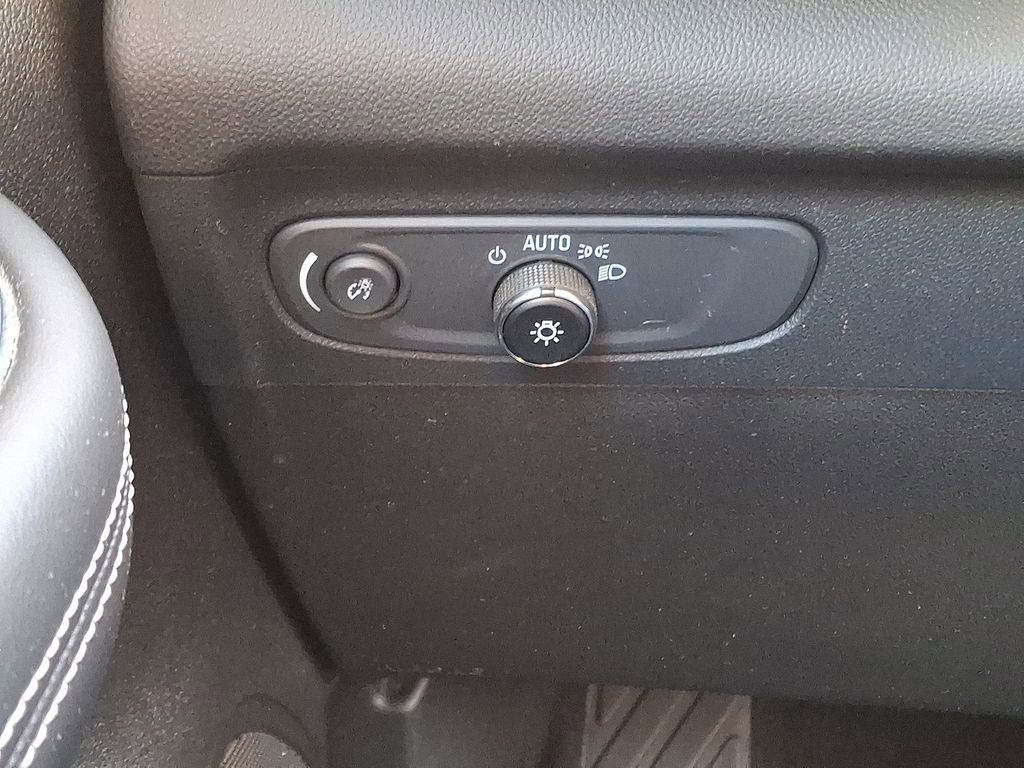 Used 2023 Buick Envision Essence AWD/4WD image 26