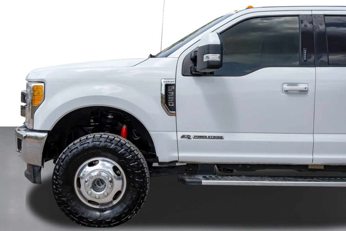 Used 2017 Ford F350 Lariat w/ Lariat Value Package image 10