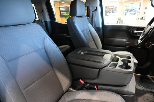 Used 2019 Chevrolet Silverado 1500 LT w/ All-Star Edition AWD/4WD image 9