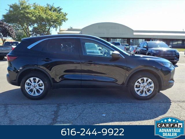 Used 2023 Ford Escape Active image 9
