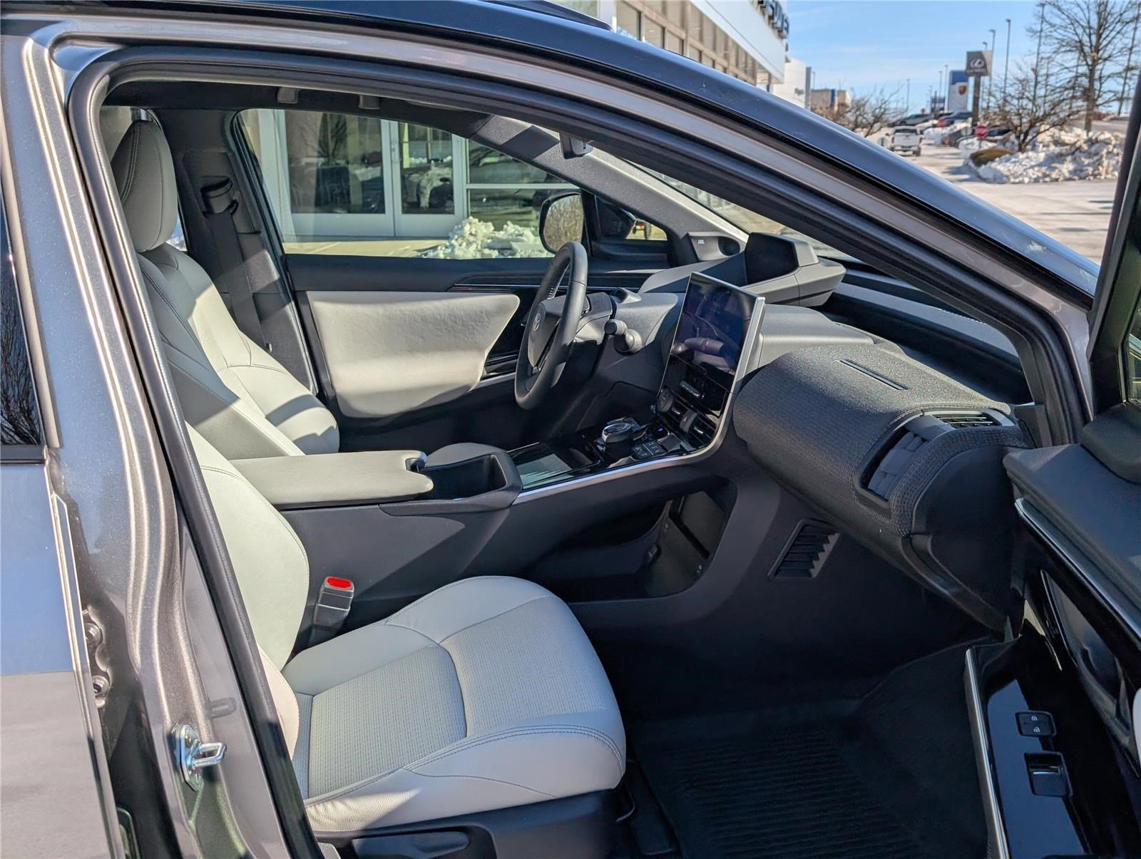 Used 2024 Toyota bZ4X Limited image 11