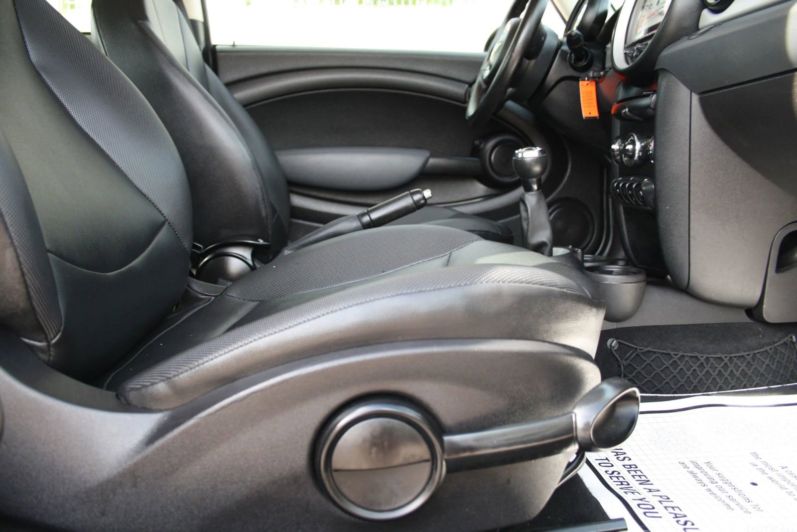 Used 2012 MINI Cooper Hardtop image 8