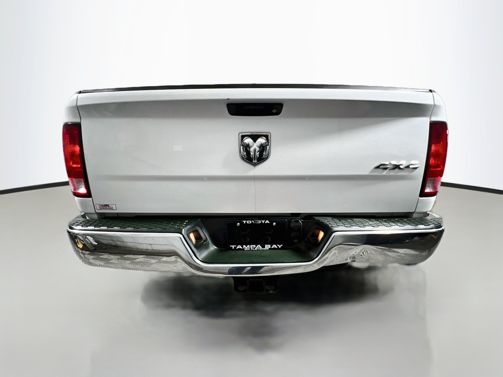 Used 2014 RAM 2500 Tradesman w/ Chrome Appearance Group AWD/4WD image 6