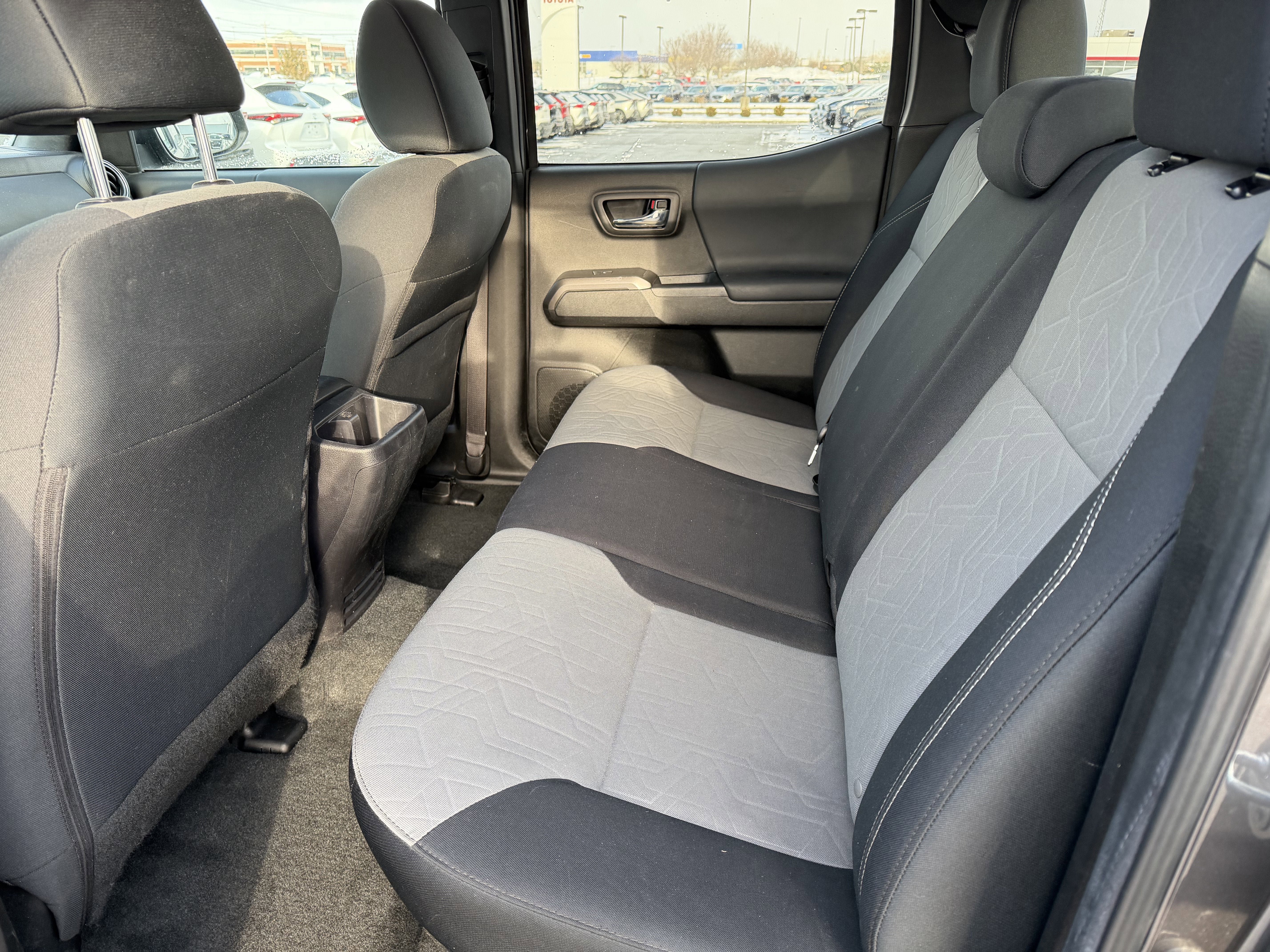 Used 2022 Toyota Tacoma TRD Sport w/ Technology Package image 23