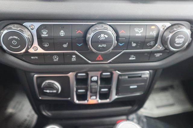 New 2025 Jeep Gladiator Sport image 13