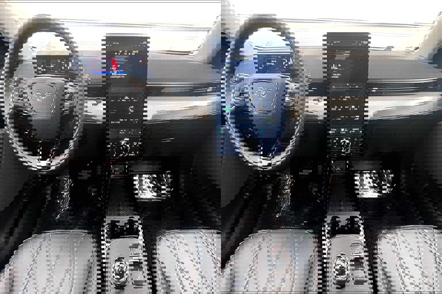 Used 2023 Ford Mustang Mach-E Select image 19