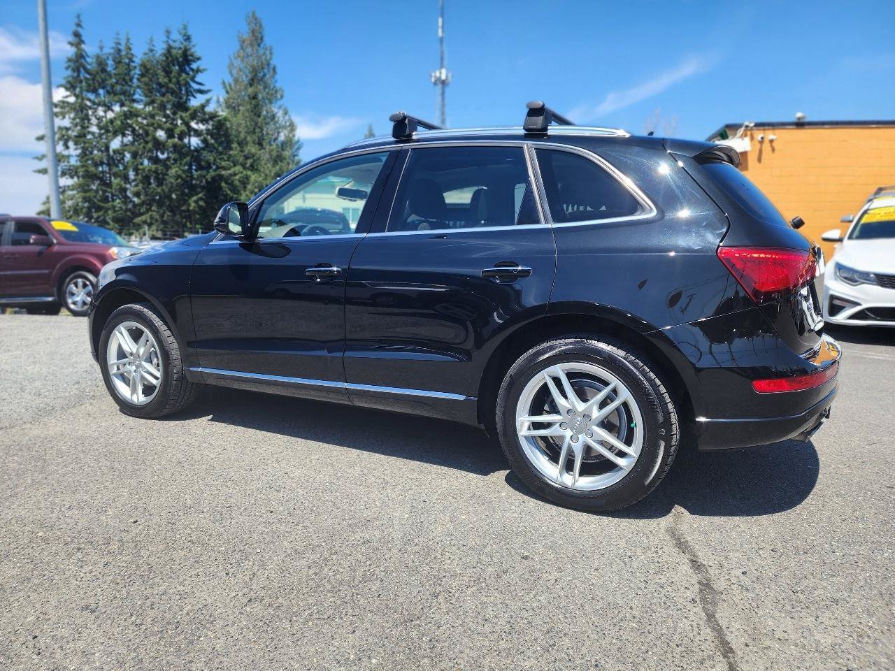 Used 2017 Audi Q5 2.0T Premium Plus w/ Technology Package AWD/4WD image 10