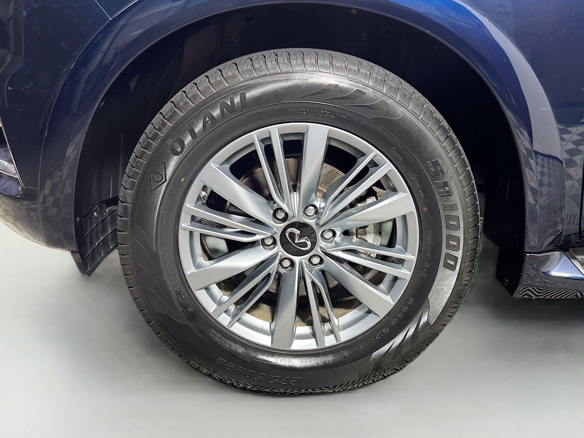 Used 2024 INFINITI QX80 Luxe RWD image 14