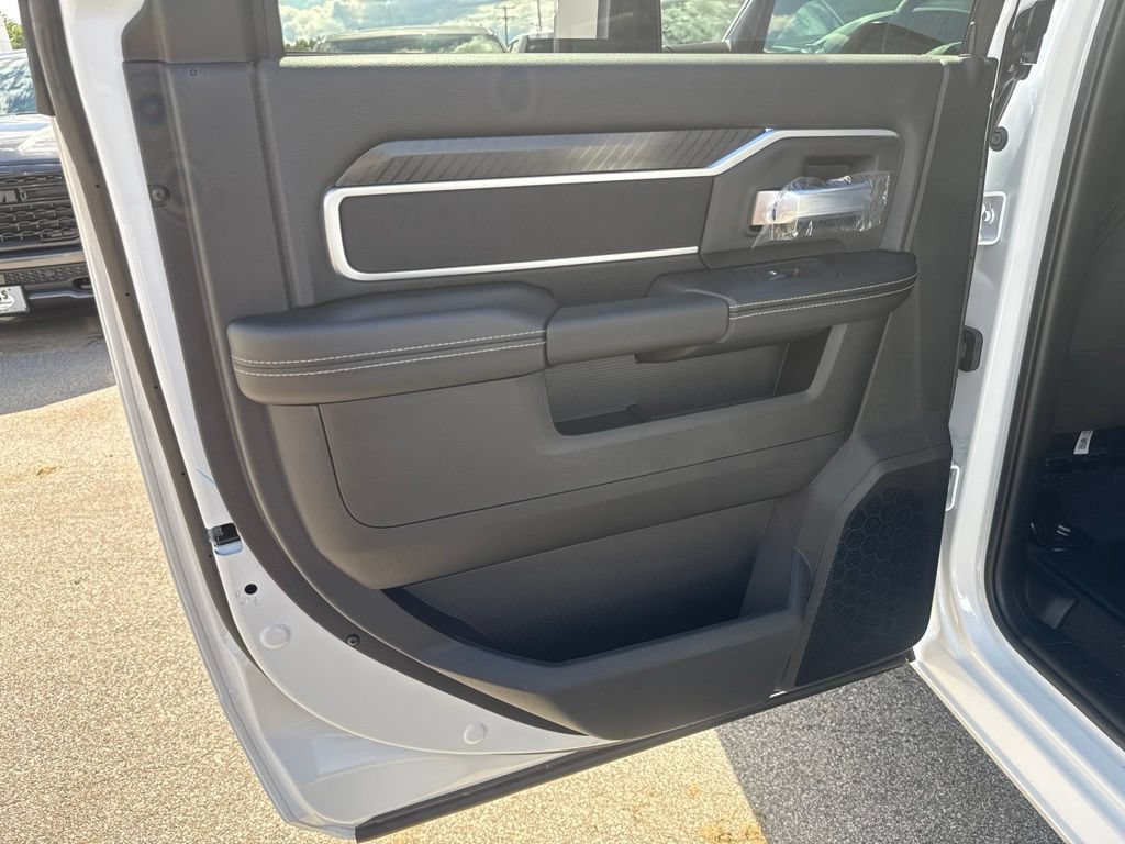 New 2026 RAM 2500 Big Horn AWD/4WD image 21