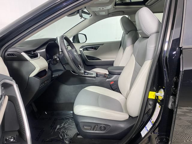 Certified 2020 Toyota RAV4 Limited w/ Limited Grade Weather Package AWD/4WD image 10