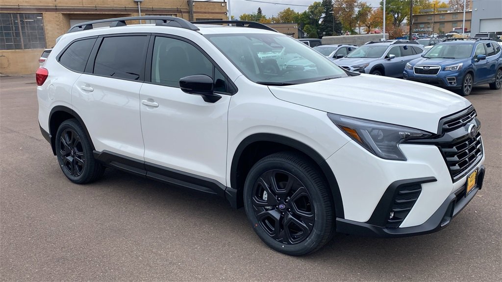 New 2025 Subaru Ascent Bronze Edition image 3