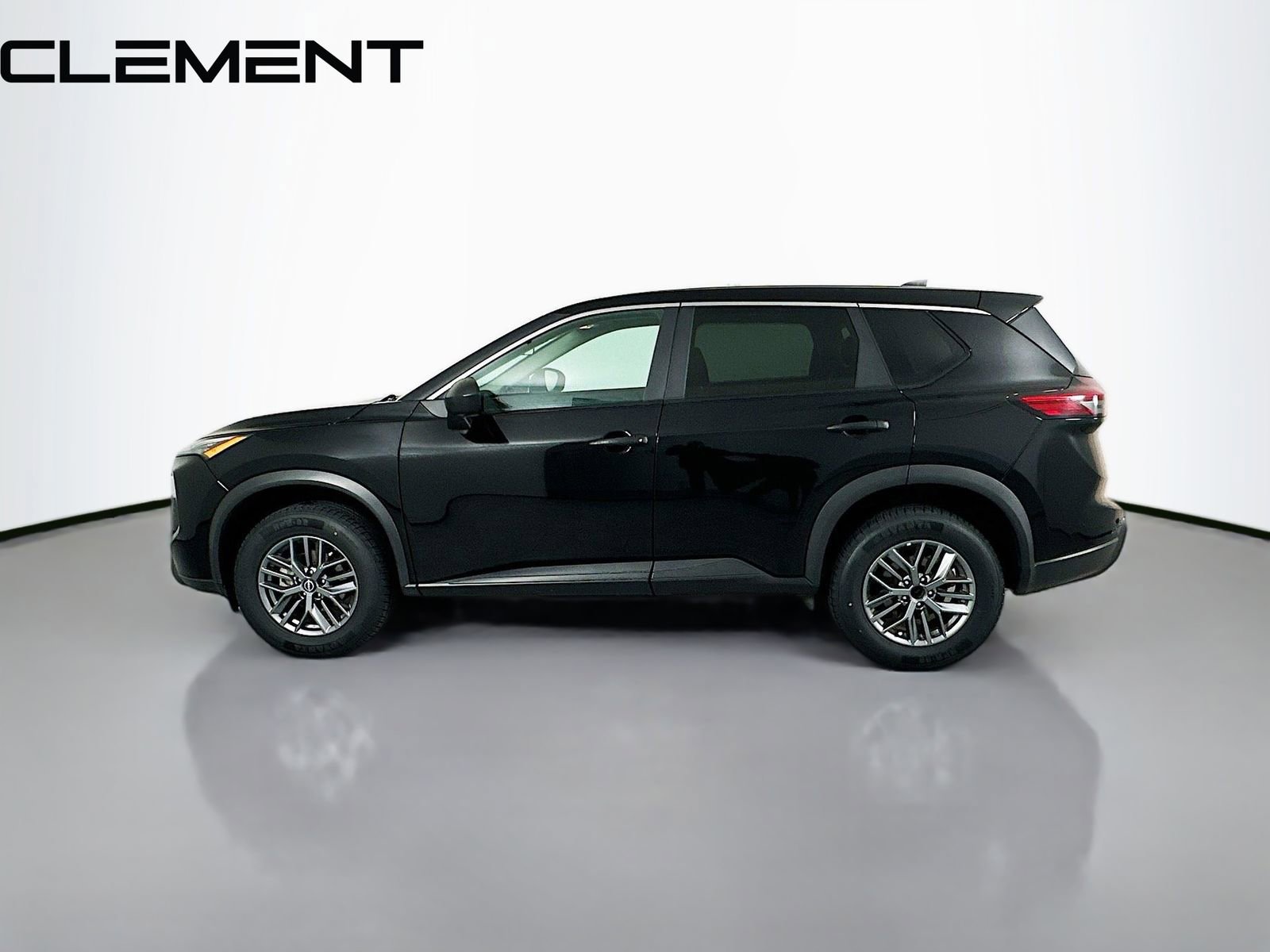Used 2024 Nissan Rogue S AWD/4WD image 6
