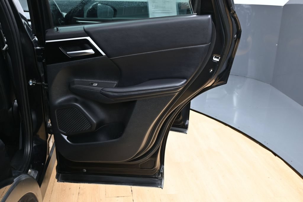 Used 2022 Mitsubishi Outlander SE FWD image 40