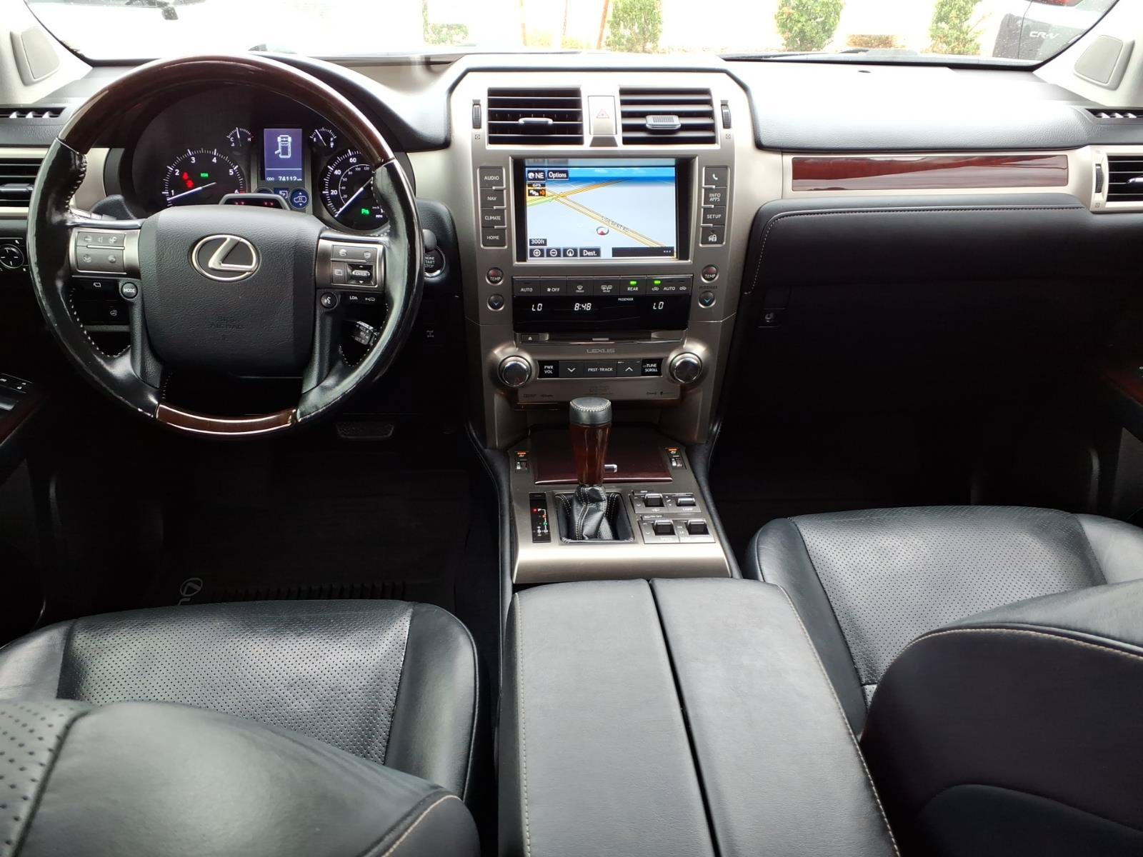 Used 2017 Lexus GX 460 Luxury AWD/4WD image 11