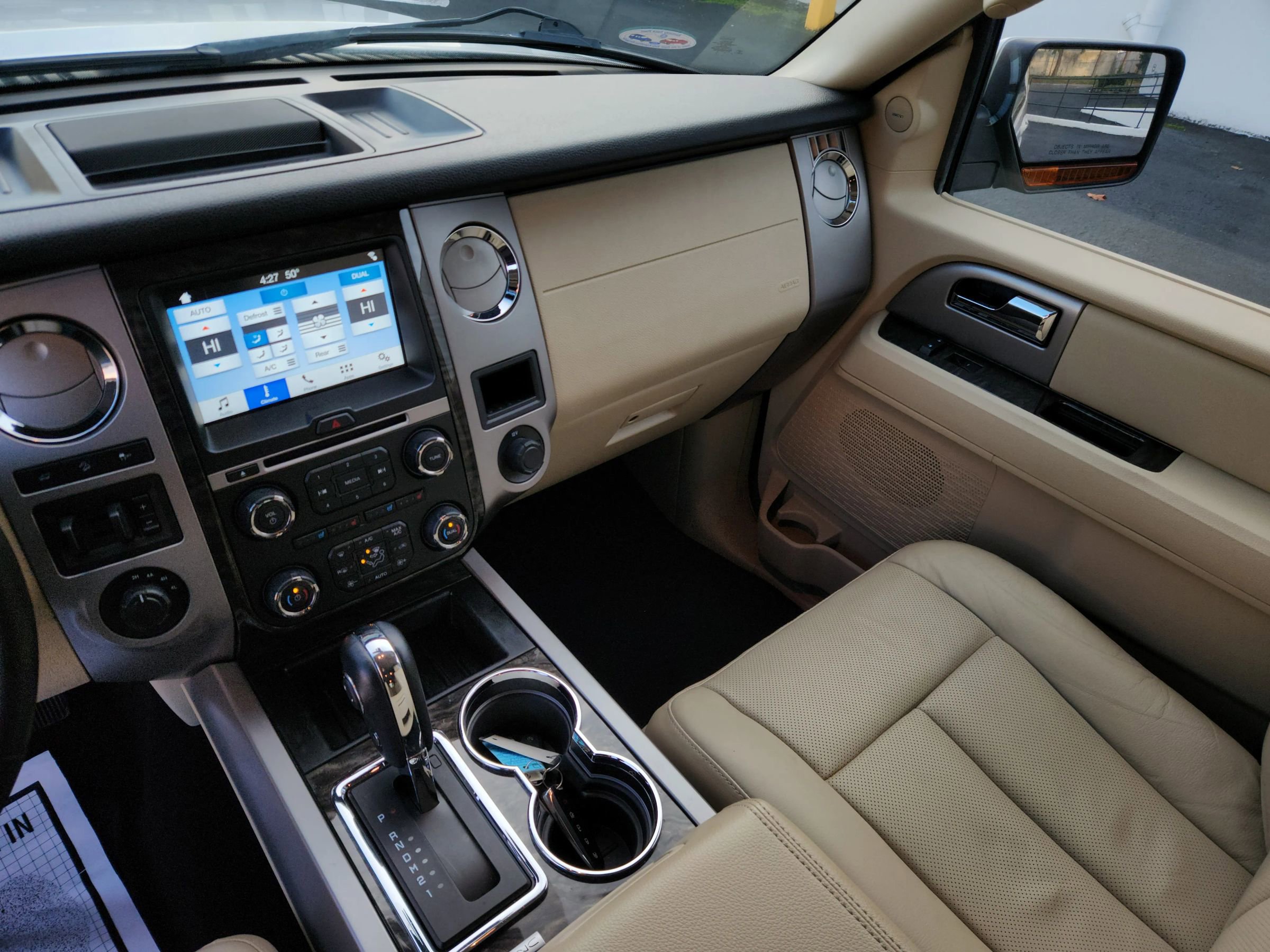 Used 2017 Ford Expedition Limited image 11