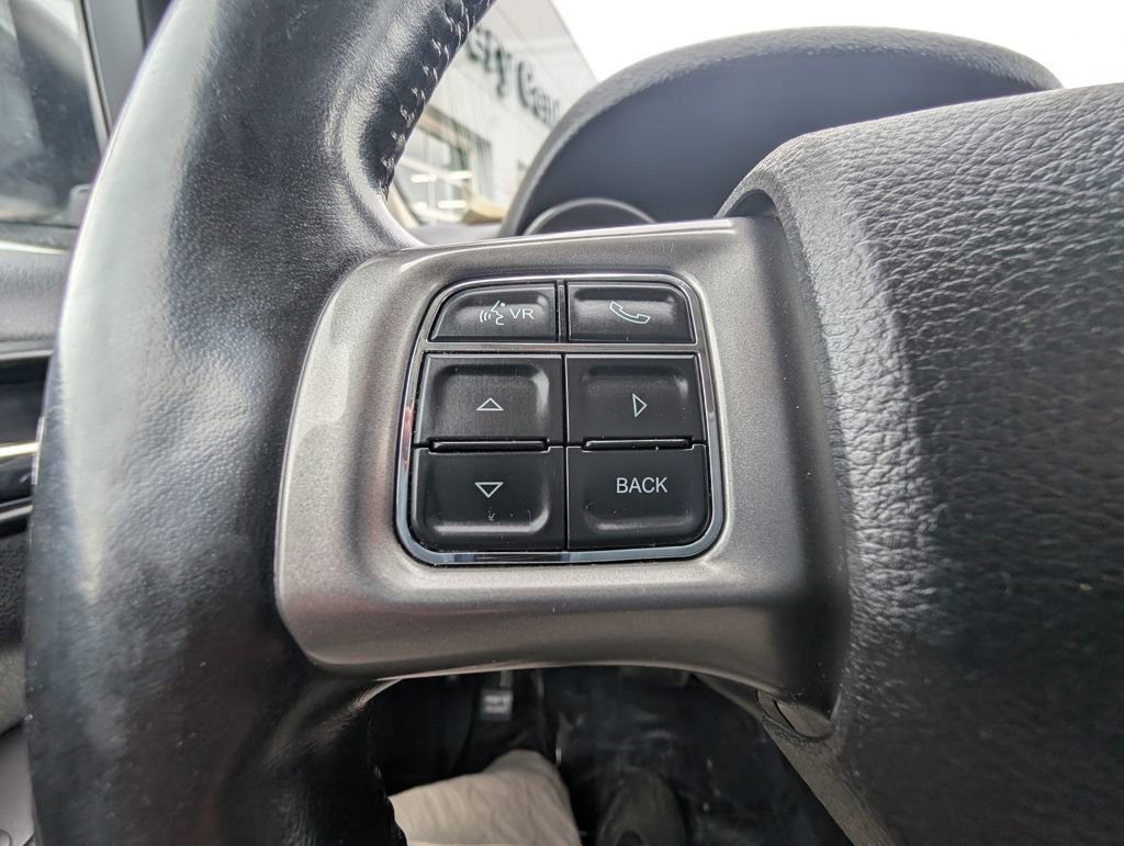 Used 2020 Dodge Journey Crossroad w/ Popular Equipment Group image 23