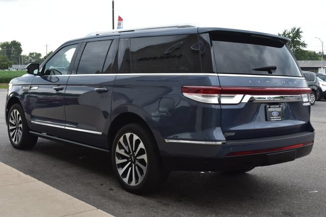 Used 2023 Lincoln Navigator L Reserve AWD/4WD image 19