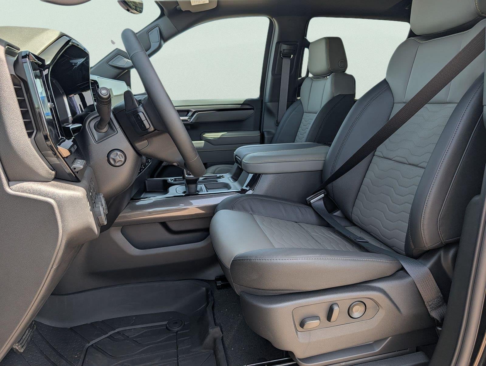 New 2026 Chevrolet Silverado 1500 ZR2 AWD/4WD image 9