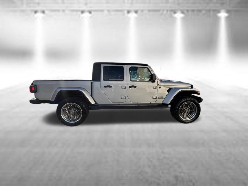 Used 2022 Jeep Gladiator Overland w/ Popular Equipment Package AWD/4WD image 3