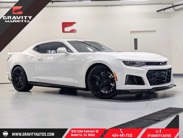 Used 2022 Chevrolet Camaro ZL1 RWD image 1