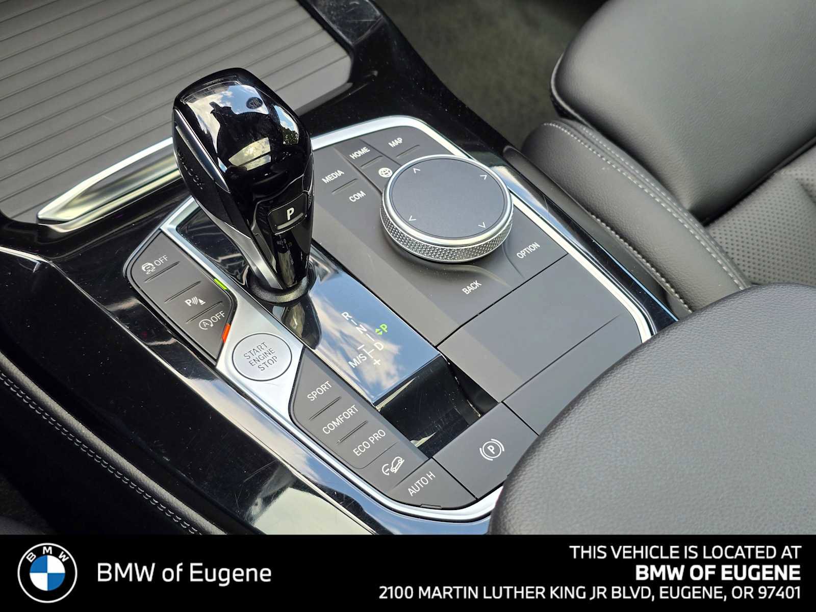 Used 2025 BMW X4 xDrive30i AWD/4WD image 28
