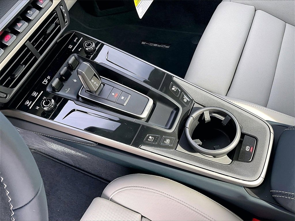 New 2026 Porsche 911 Carrera image 17