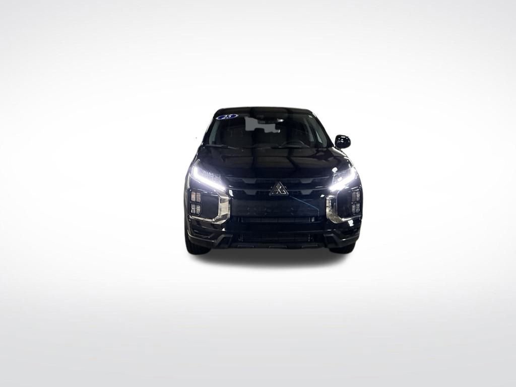 Used 2025 Mitsubishi Outlander Sport LE image 8