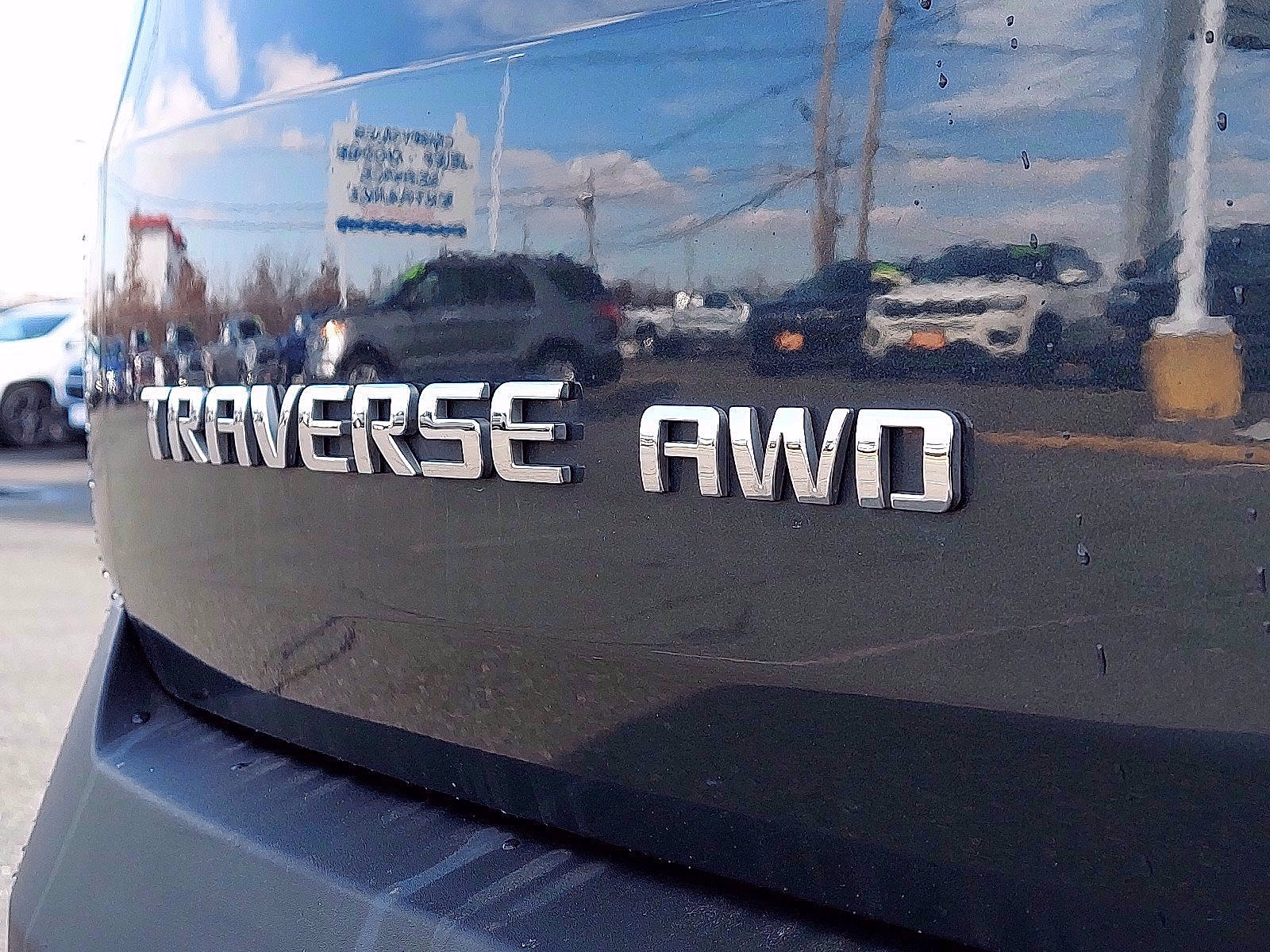 Used 2019 Chevrolet Traverse LT image 29