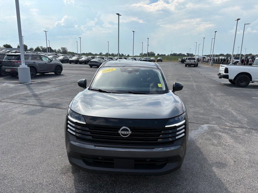 Used 2025 Nissan Kicks S FWD image 7