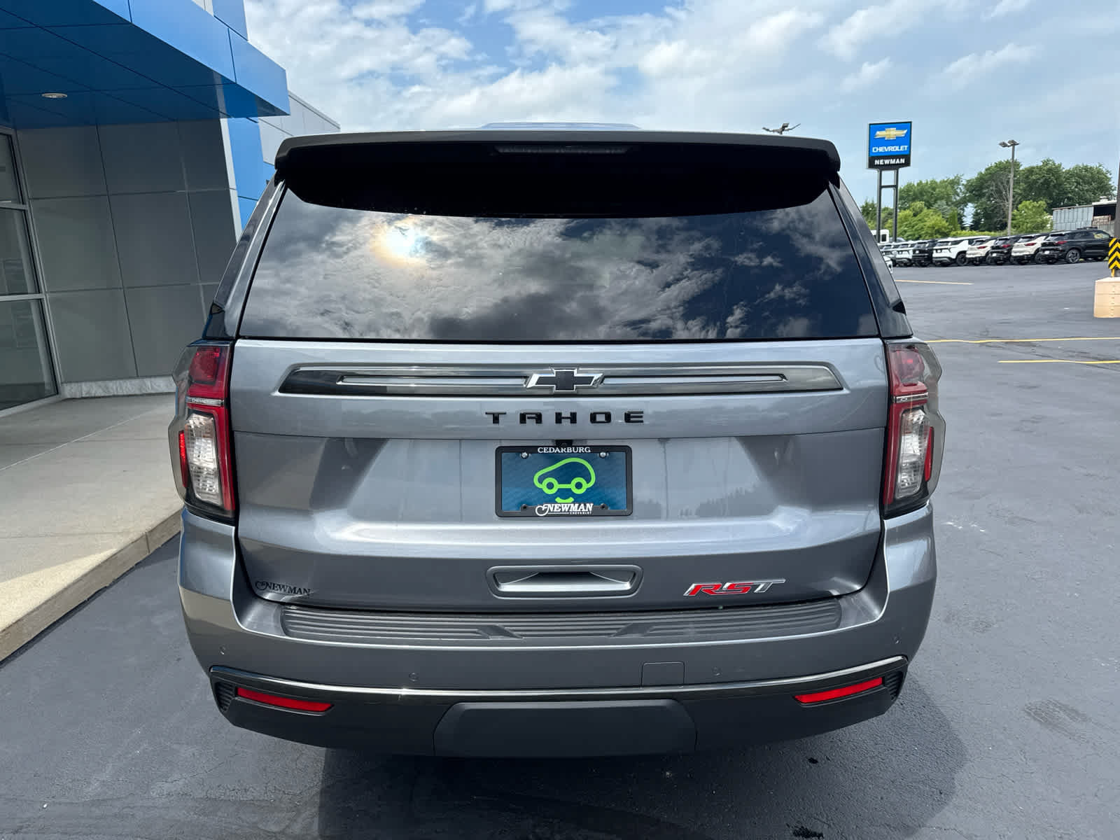 Certified 2021 Chevrolet Tahoe RST w/ Luxury Package AWD/4WD image 10