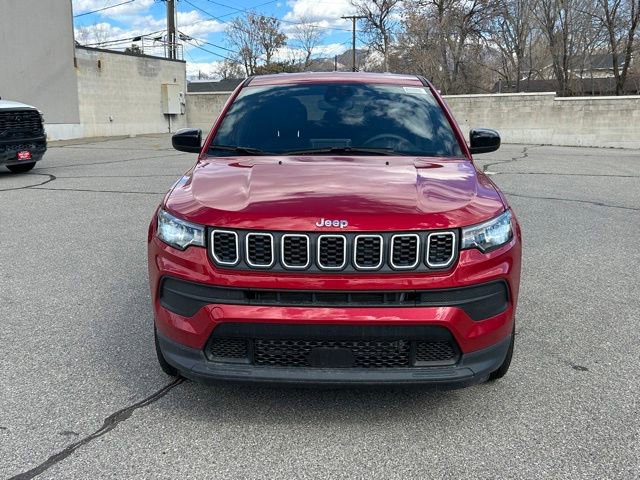 Used 2025 Jeep Compass Sport image 9