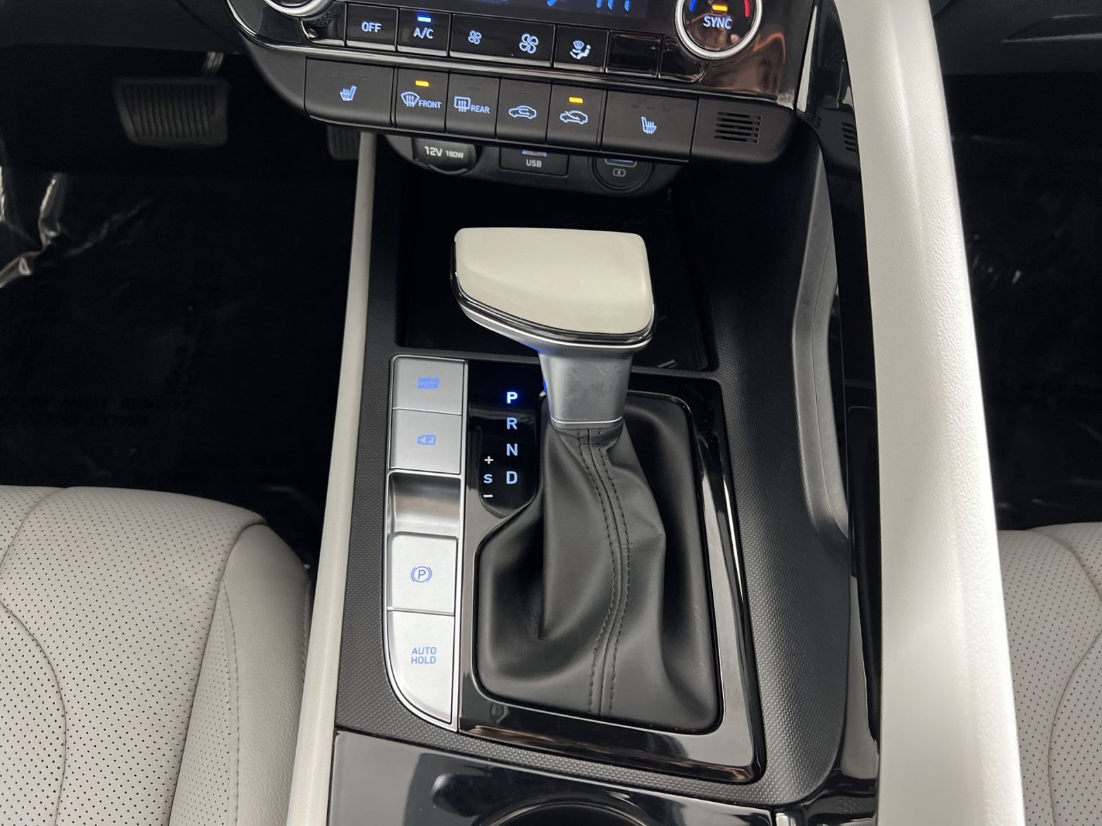 Used 2021 Hyundai Elantra Limited w/ Cargo Package image 22