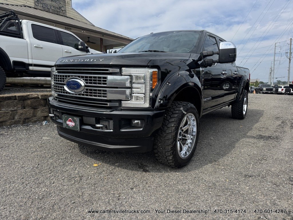 Used 2017 Ford F250 Platinum w/ Platinum Ultimate Package AWD/4WD image 2